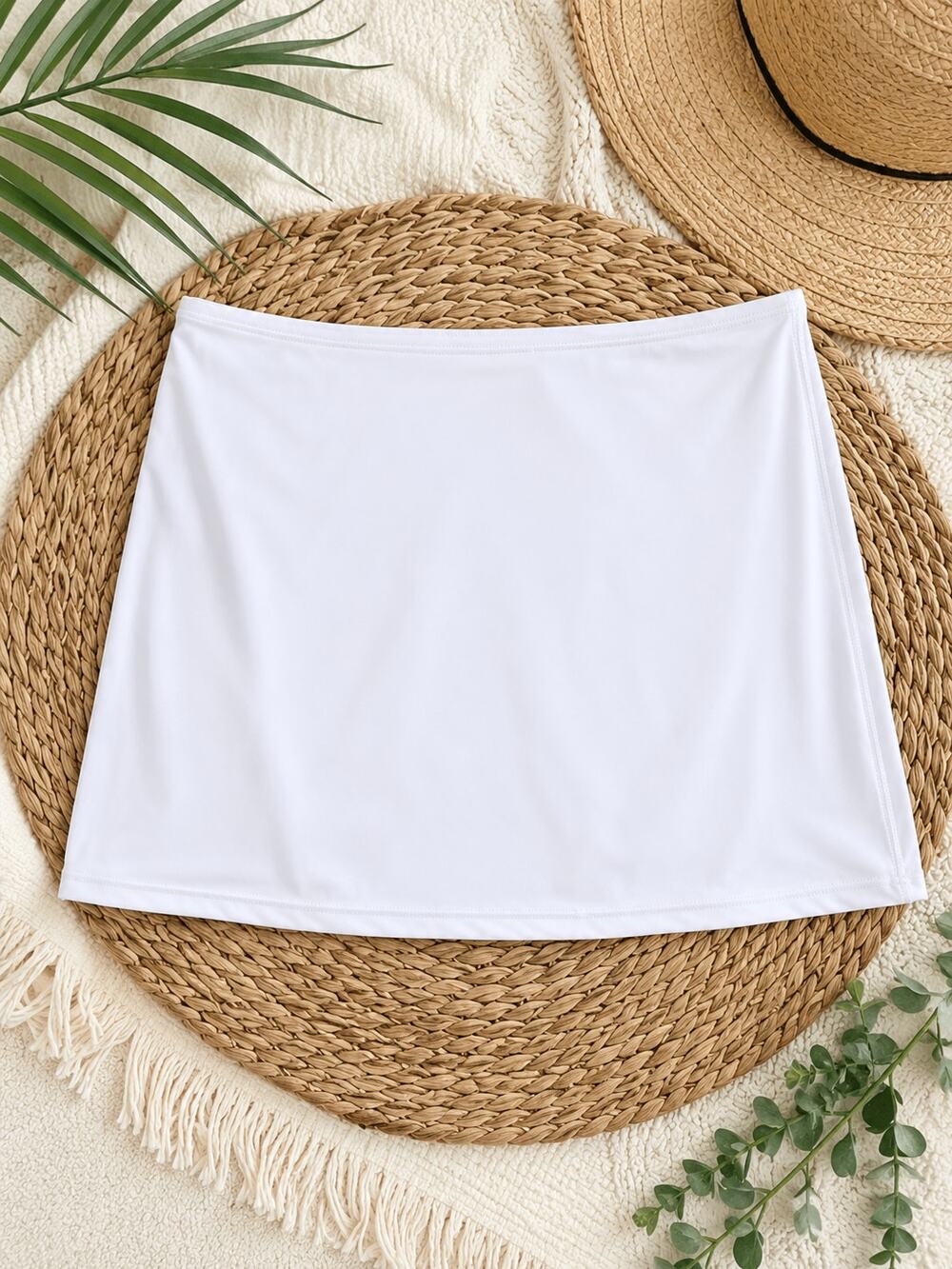 White Swim Cover-Up Skirt Women’s XS 0-2 Beach Pool NEW WITHOUT TAGS